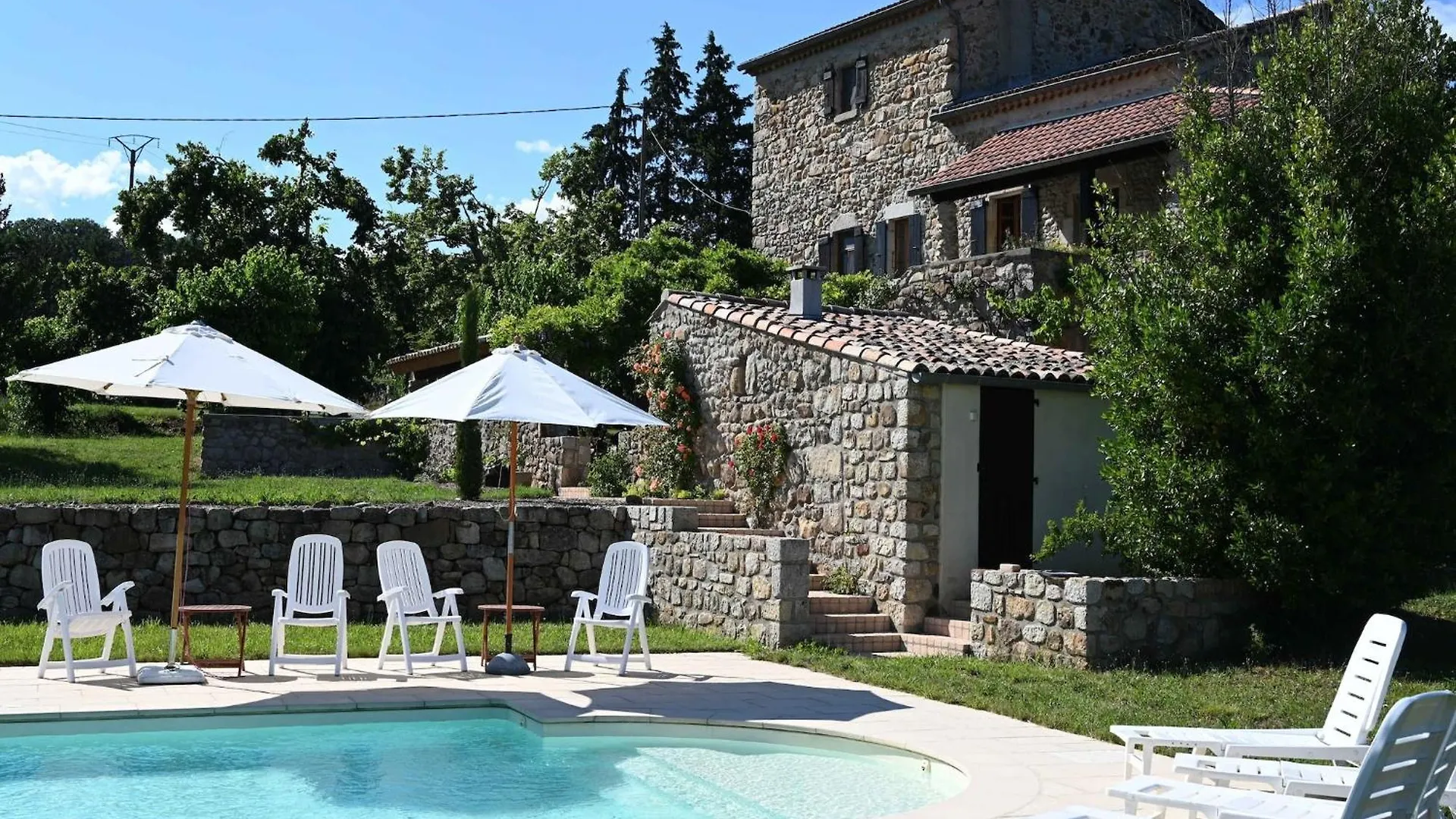Restful Villa In Largenti Re With Swimming Pool Montreal  0*, Montreal (Ardeche) France