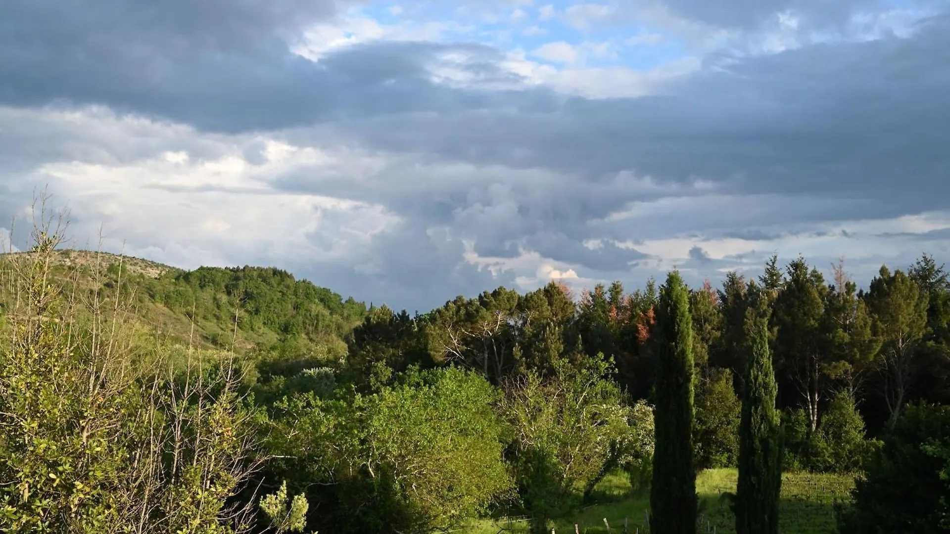 Restful Villa In Largenti Re With Swimming Pool Montreal